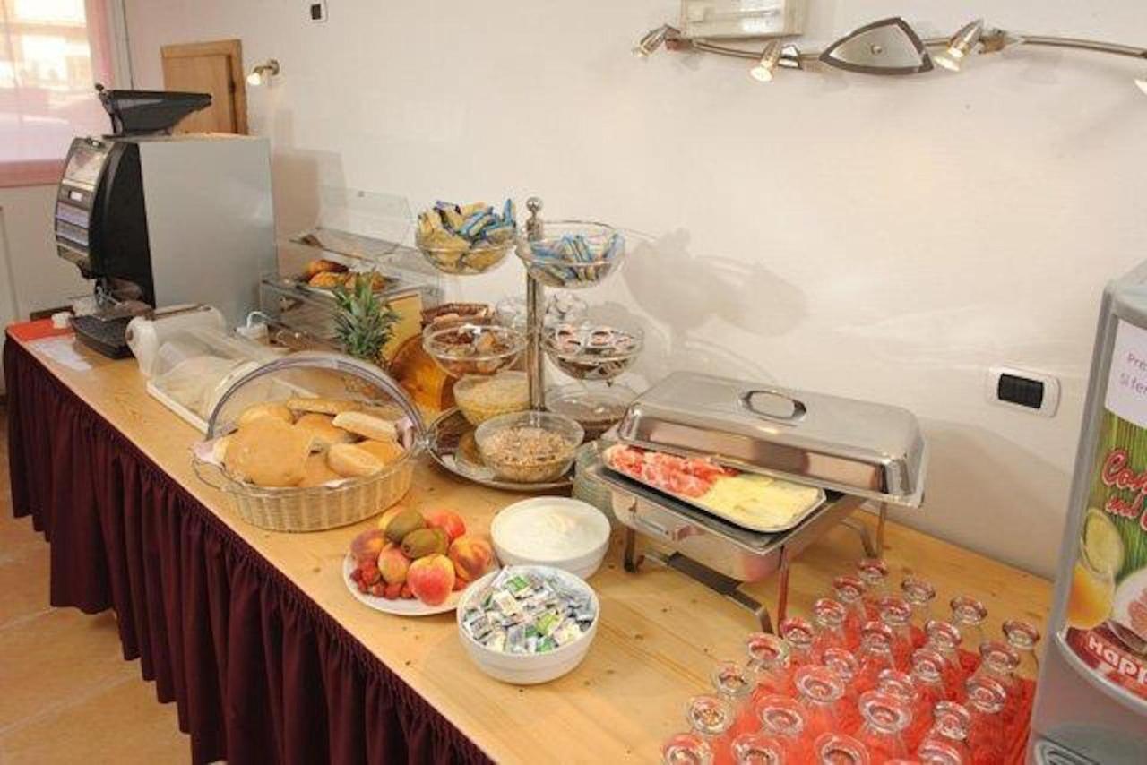 Hotel מונקלאסיקו מראה חיצוני תמונה